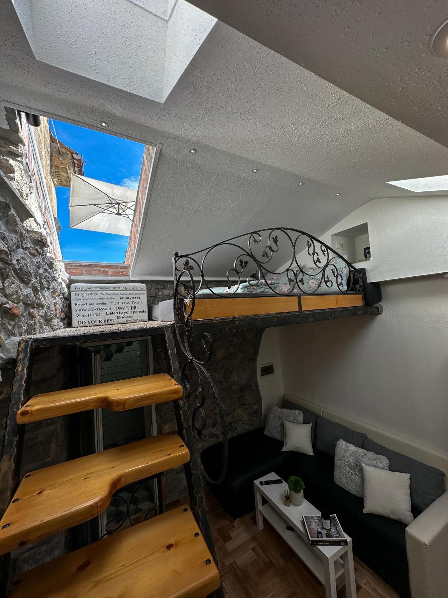 Villa Volos Apartment Karmen With Roof Terrace, Sea View, Free Private Parking Opatija Luaran gambar